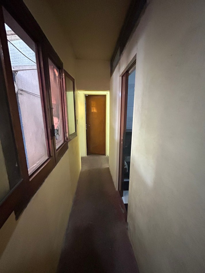 CASA EN VENTA CON LOCALES, villa de mayo 