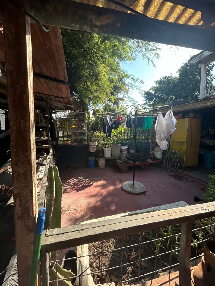 CASA EN VENTA CON LOCALES, villa de mayo 