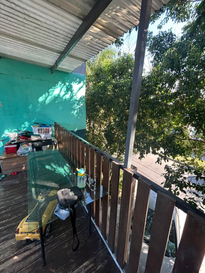 CASA EN VENTA CON LOCALES, villa de mayo 