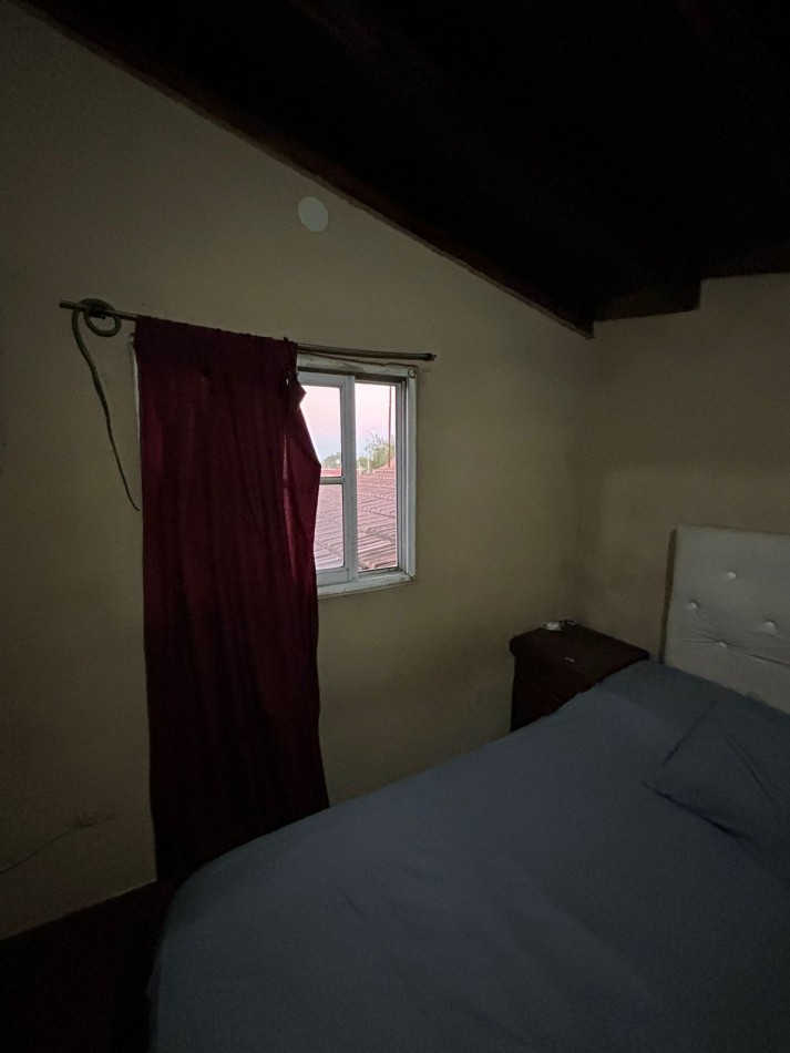 CASA EN VENTA CON LOCALES, villa de mayo 