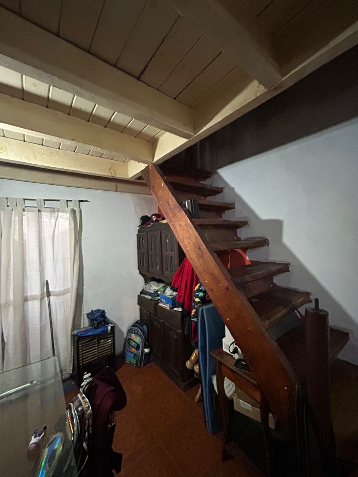 CASA EN VENTA CON LOCALES, villa de mayo 