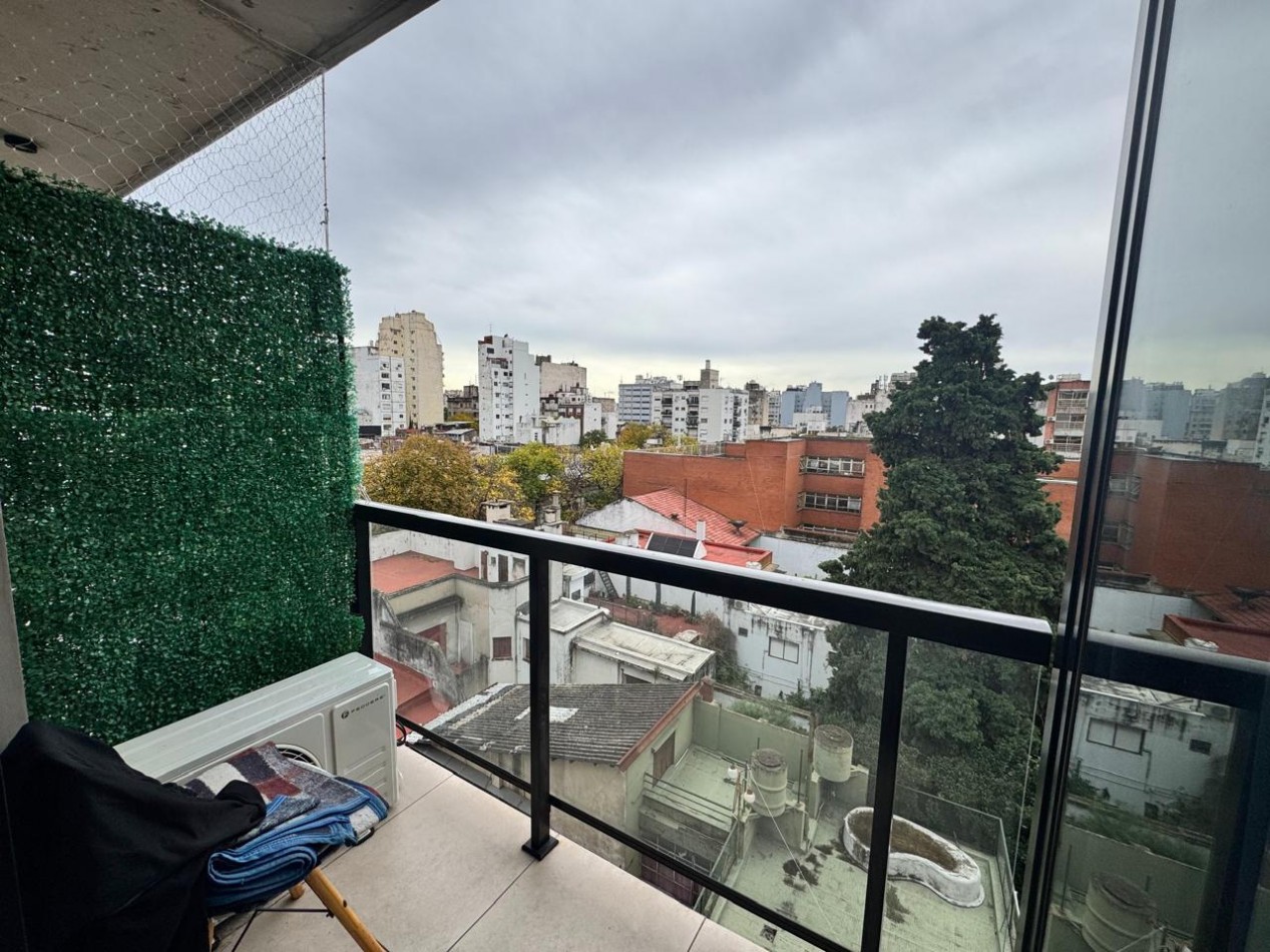VENTA MONOAMBIENTE CONTREFRENTE BALCON VISTA LIBRE ZONA UNIVERSITARIA CONSTITUCION