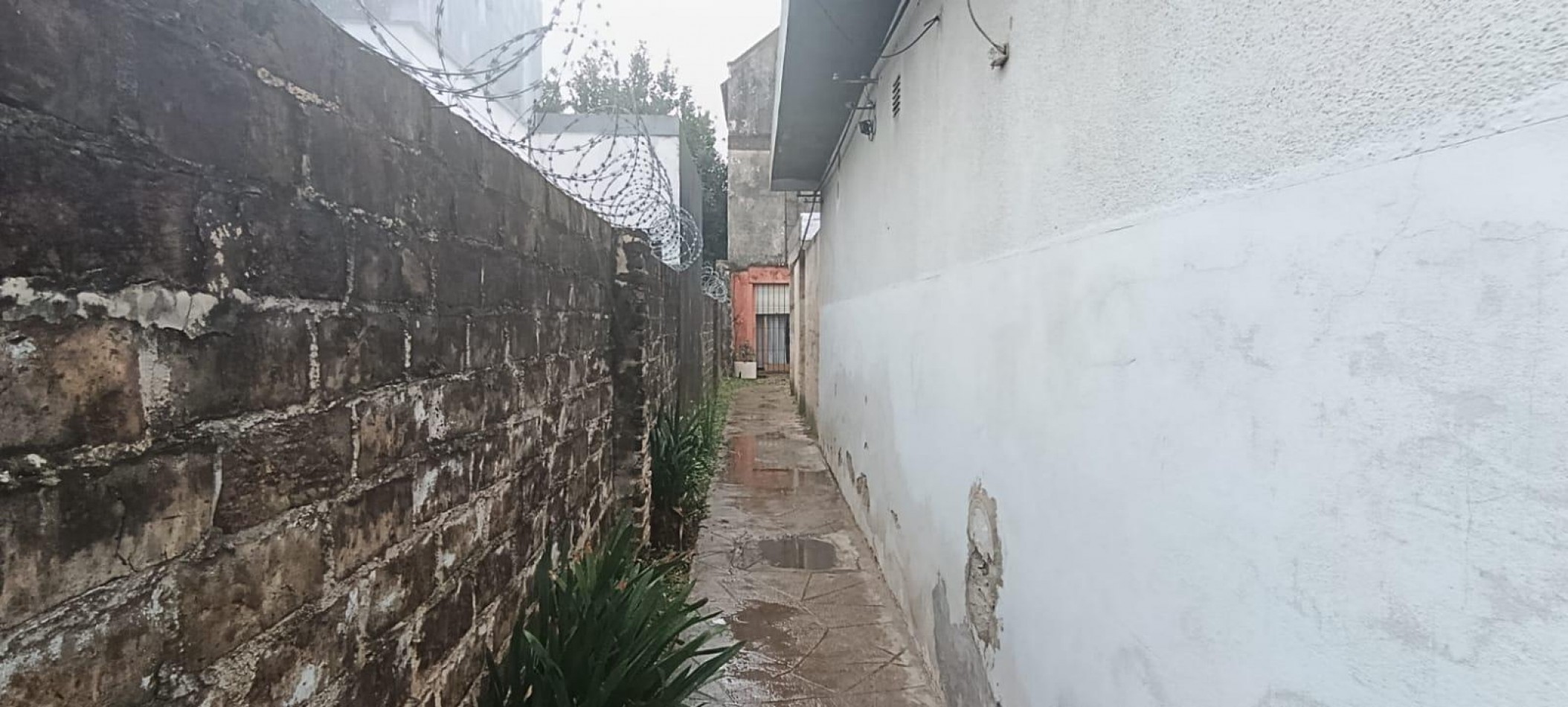 VENTA CASA TIPO PH 4 AMBIENTES PATIO EXCELENTE UBICACION MORENO CENTRO