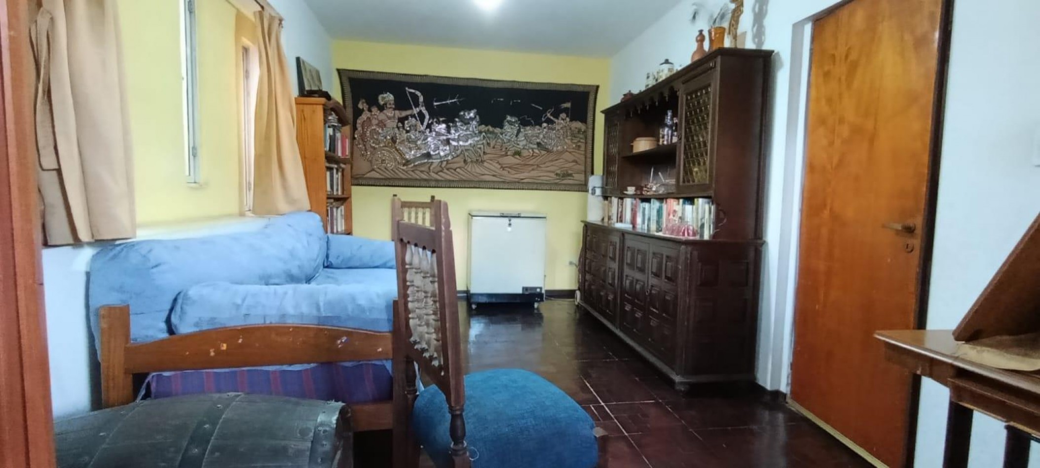 VENTA CASA 5 AMBIENTES PATIO COCHERA UBICACION PRIVILIEGIADA MORENO CENTRO APTO CREDITO