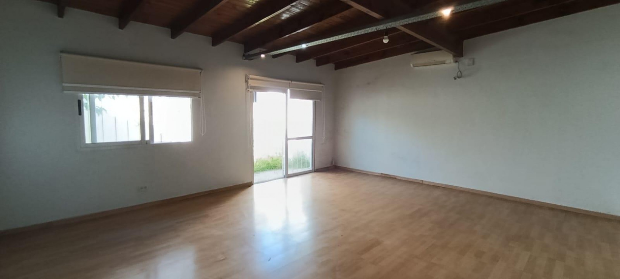 VENTA PH MONOAMBIENTE AMPLIO EXCELENTE UBICACION MORENO CENTRO
