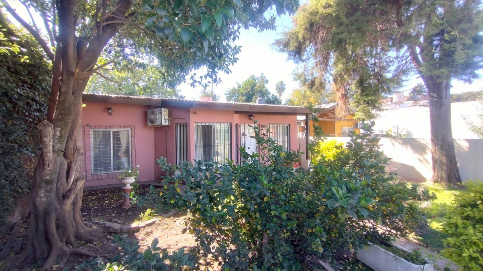 VENTA CASA 3 AMBIENTES GRAN PARQUE CRUCE CASTELAR MORENO