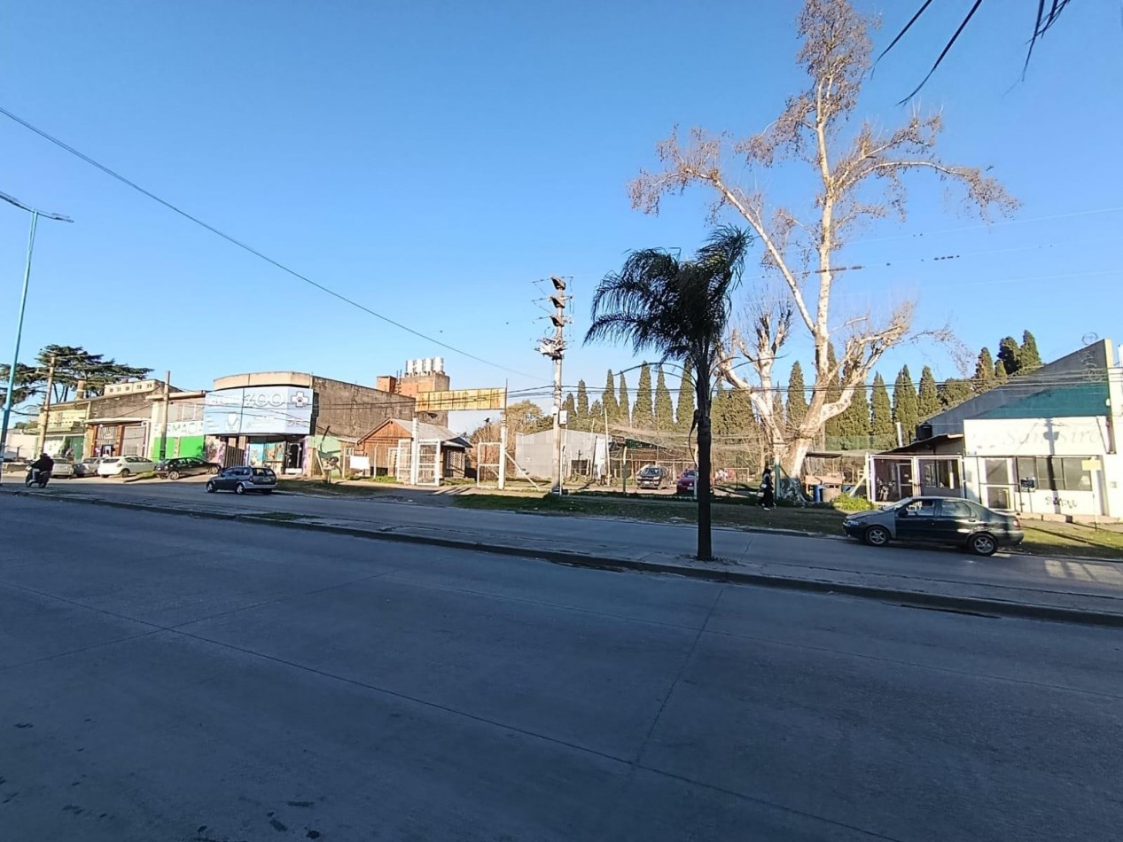VENTA LOTE TERRENO GRAN OPORTUNIDAD DE INVERSION SOBRE IMPORTANTE AVENIDA TRUJUI MORENO