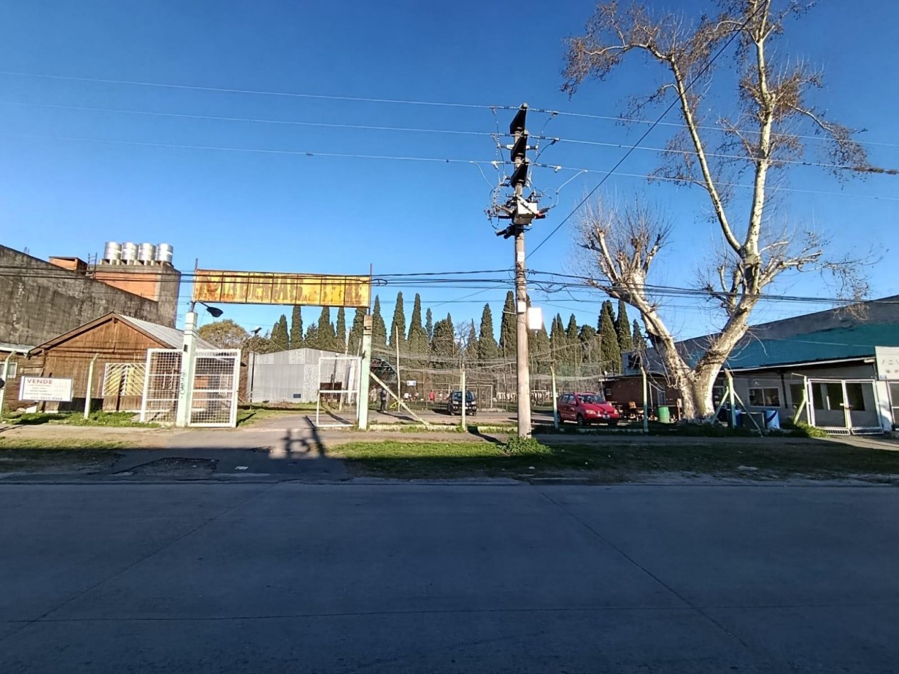 VENTA LOTE TERRENO GRAN OPORTUNIDAD DE INVERSION SOBRE IMPORTANTE AVENIDA TRUJUI MORENO