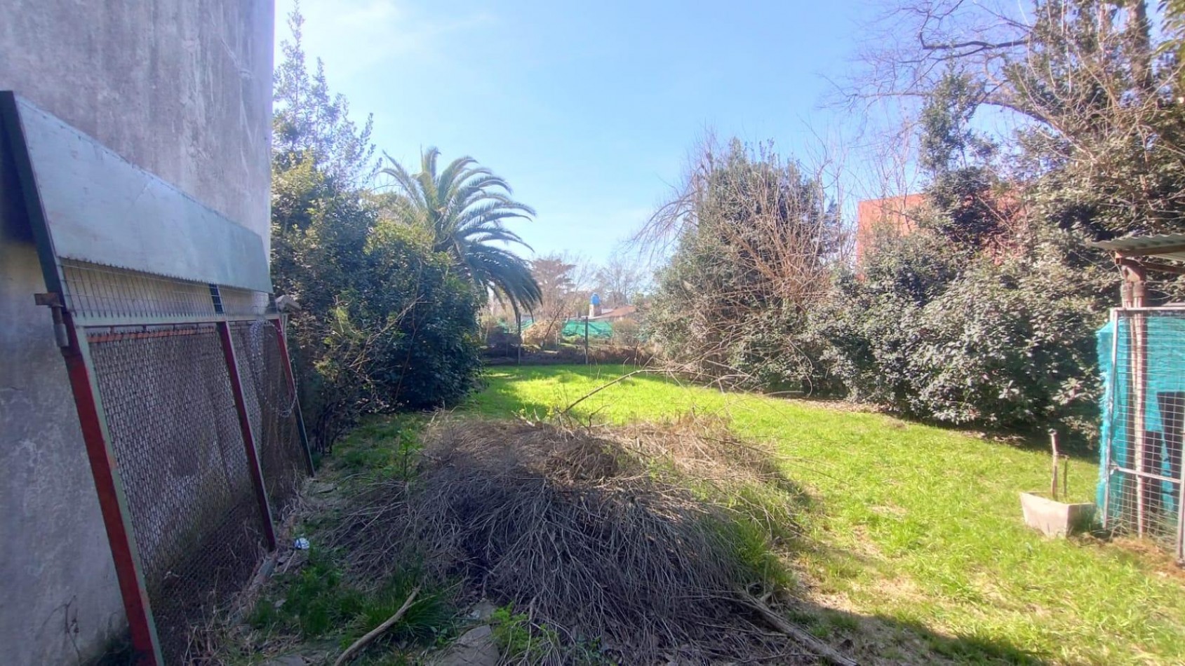 VENTA LOTE CERCADO PILETA LA REJA