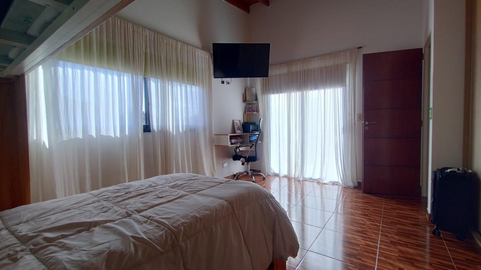 VENTA CASA 4 AMBIENTES PILETA PARQUE FRANCISCO ALVAREZ APTO CREDITO