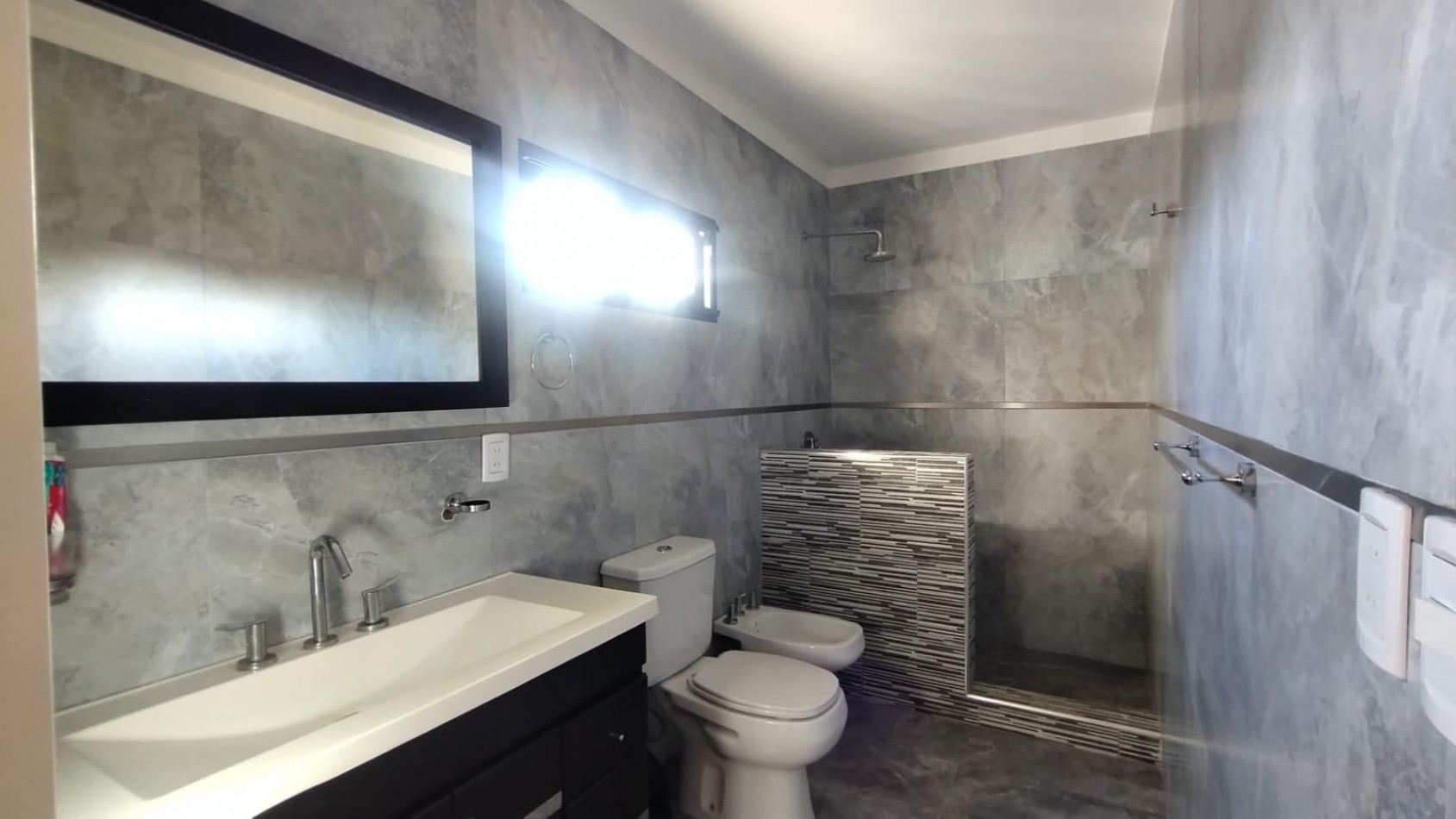 VENTA CASA 4 AMBIENTES PILETA PARQUE FRANCISCO ALVAREZ APTO CREDITO