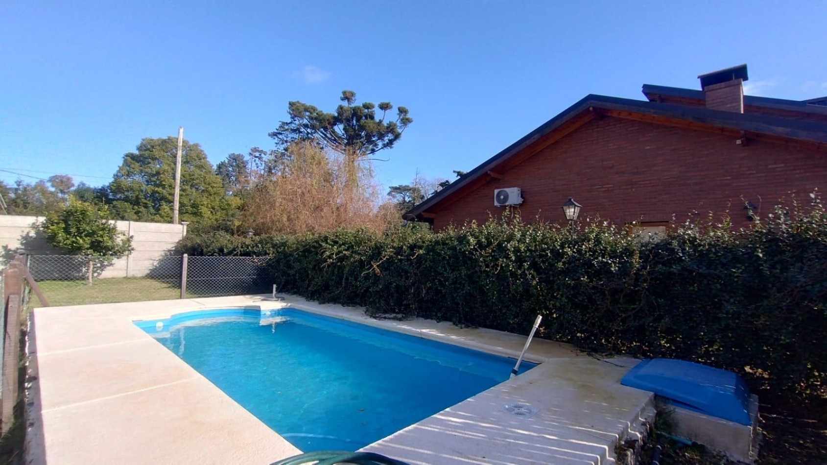 VENTA CASA 4 AMBIENTES PILETA PARQUE FRANCISCO ALVAREZ APTO CREDITO