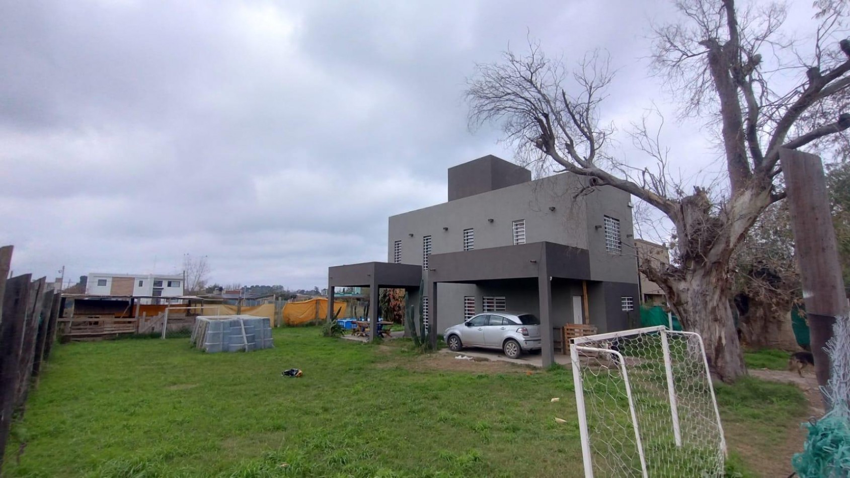 VENTA CASA 3 AMBIENTES PARQUE COCHERA APTO CREDITO FRANCISCO ALVAREZ