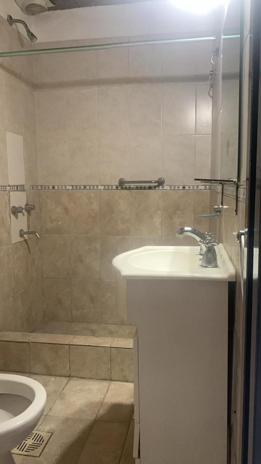 VENTA CASA MULTIFAMILIAR BUEN ESTADO SIN EXPENSAS TRUJUI MORENO