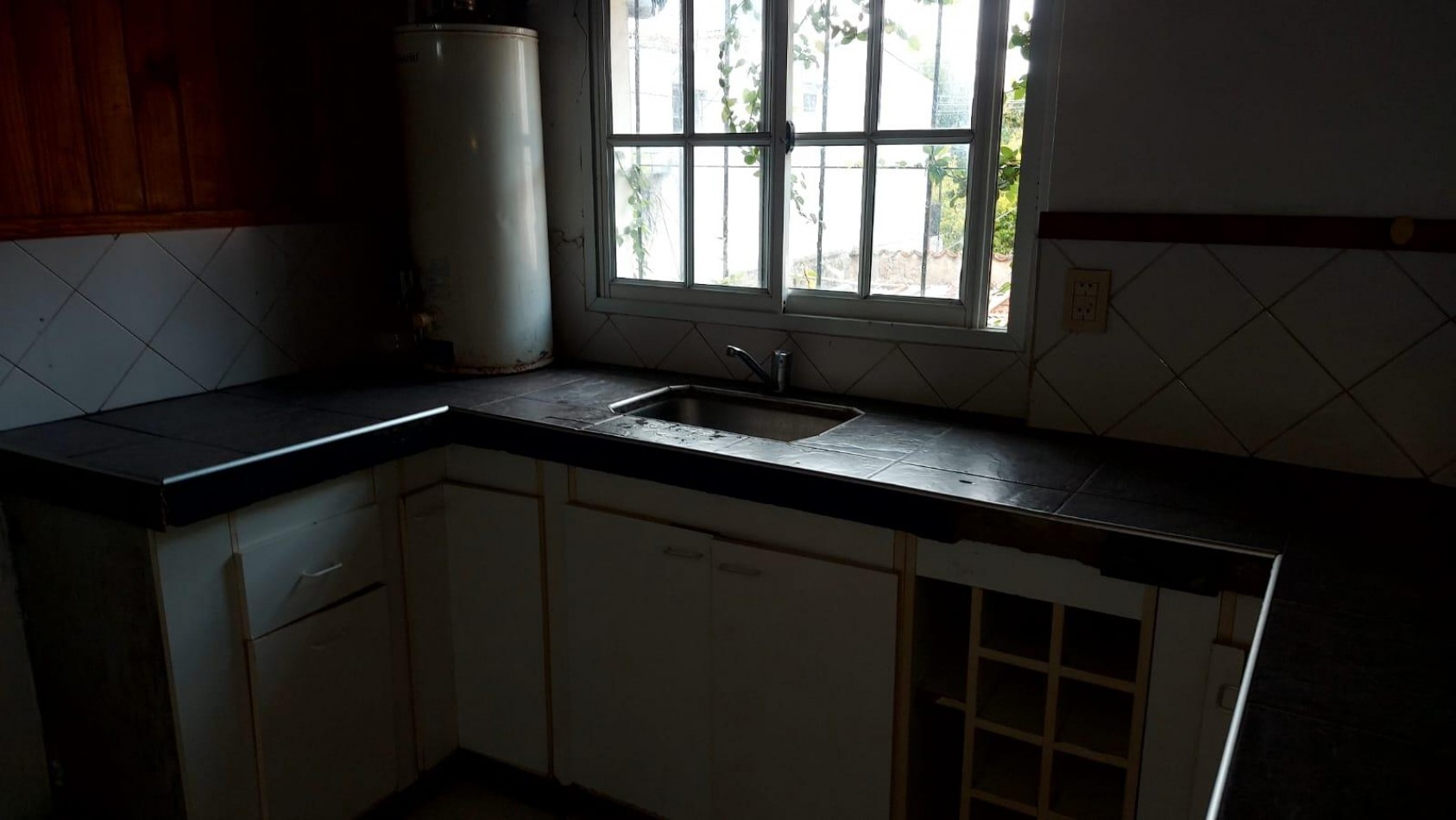 VENTA CASA MULTIFAMILIAR BUEN ESTADO SIN EXPENSAS TRUJUI MORENO