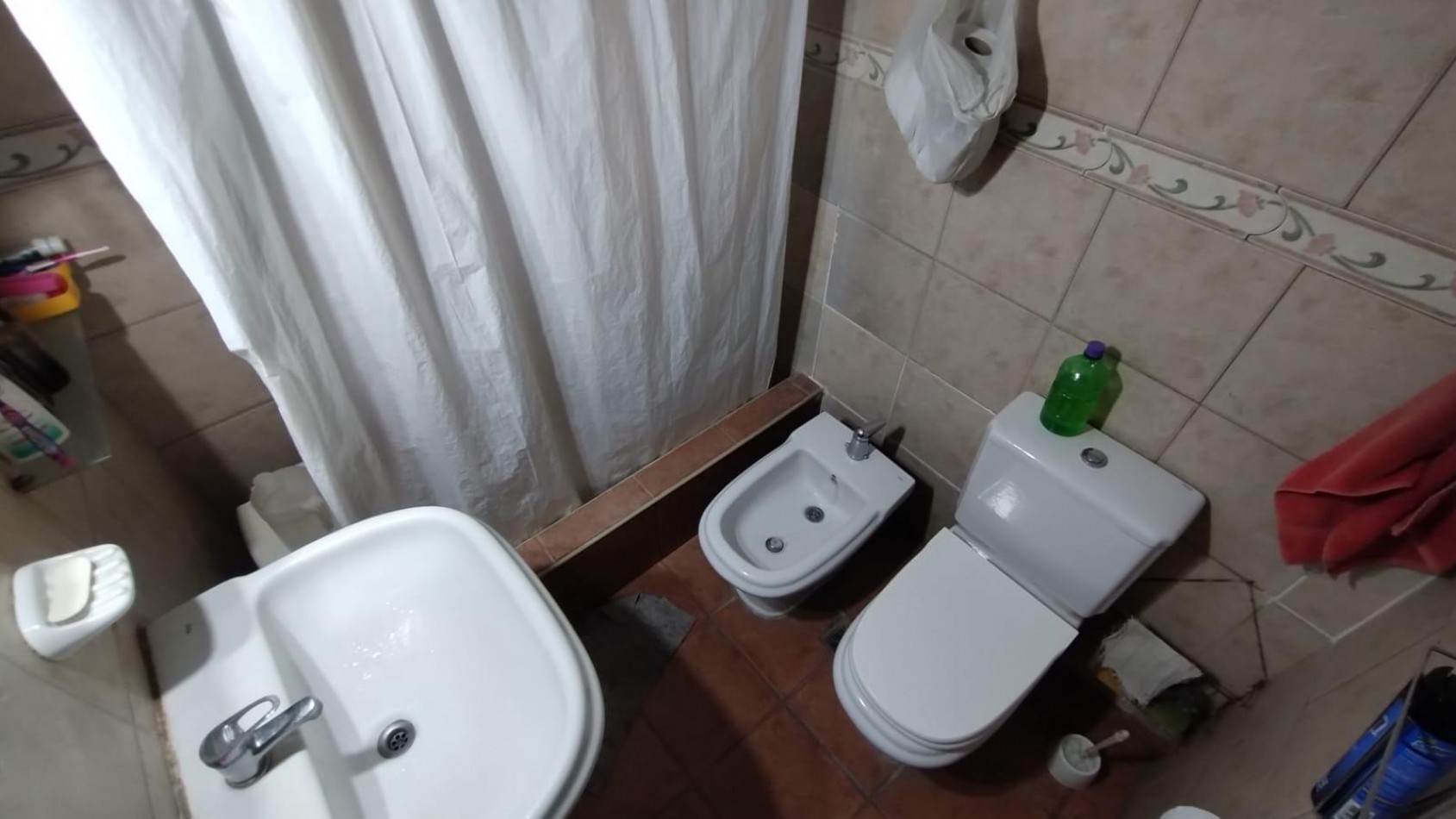 VENTA CASA 3 AMBIENTES MORENO CENTRO