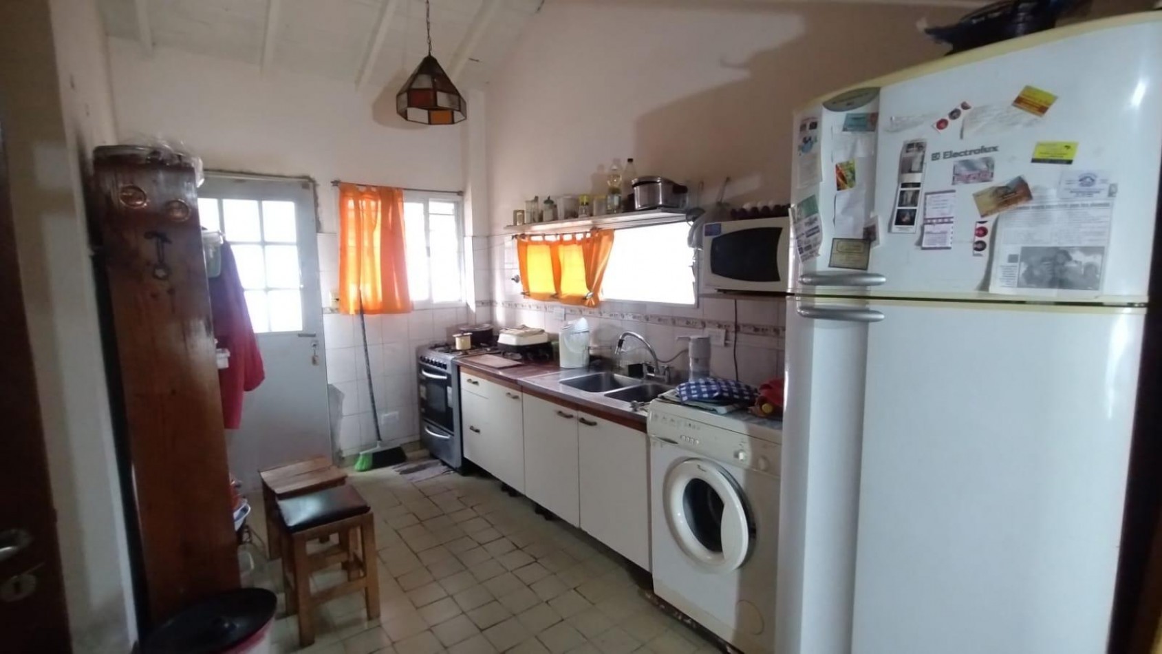 VENTA CASA 3 AMBIENTES MORENO CENTRO