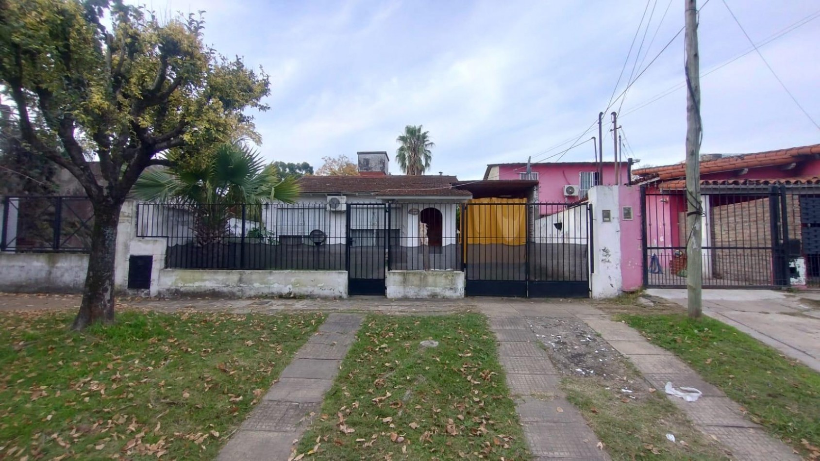 VENTA CASA 3 AMBIENTES MORENO CENTRO