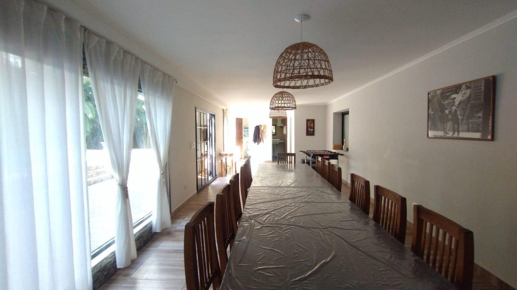 VENTA CASA QUINTA 5 AMBIENTES PARQUE PILETA MORENO