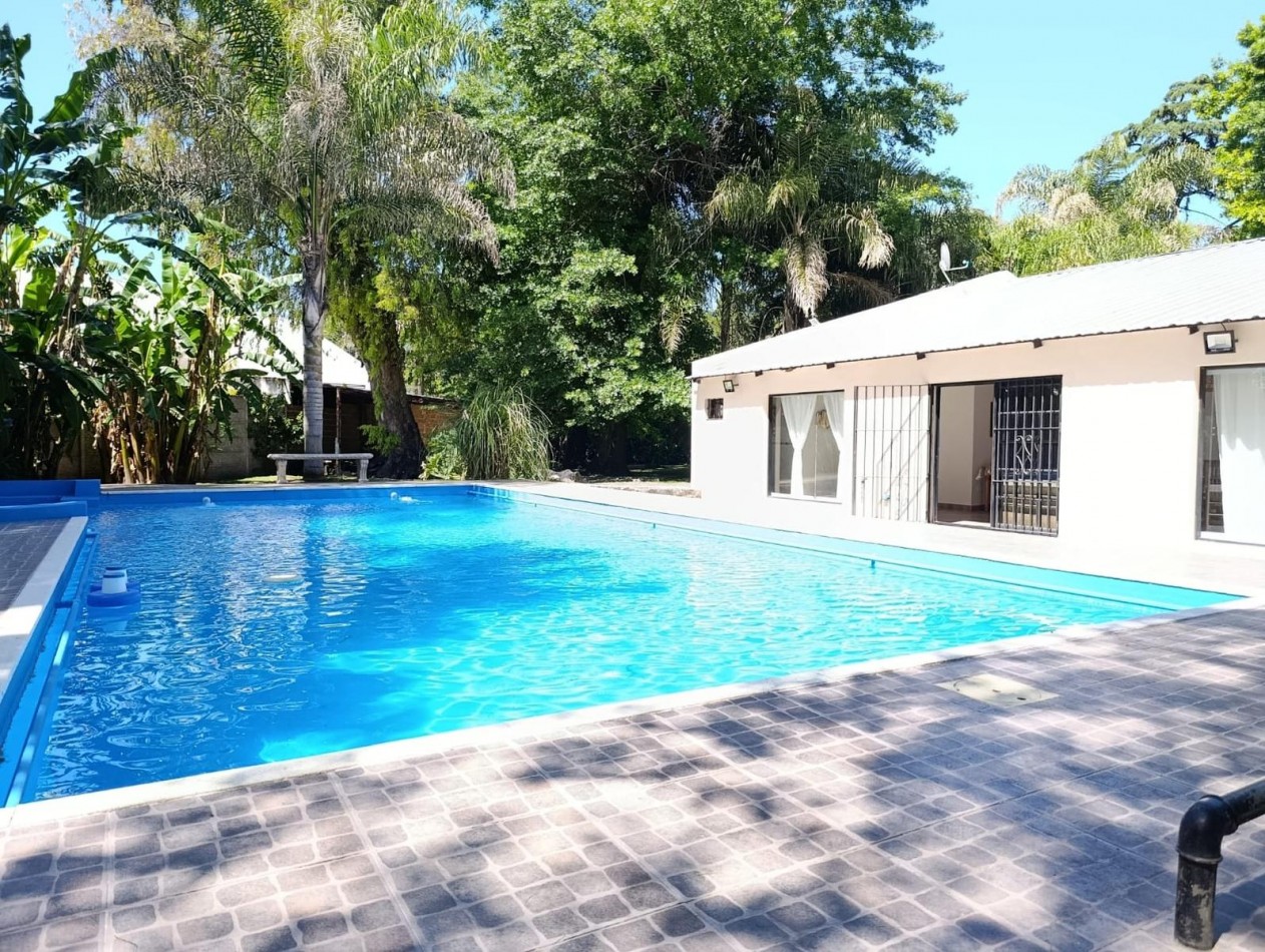 VENTA CASA QUINTA 5 AMBIENTES PARQUE PILETA MORENO