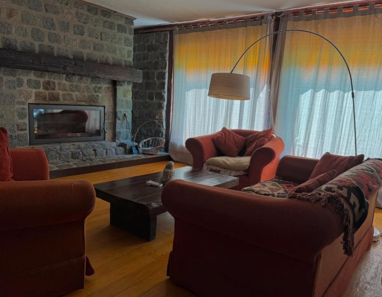 VENTA CASA DE CAMPO 6 AMBIENTES CON CASA DE HUESPEDES CASTELLI BS AS