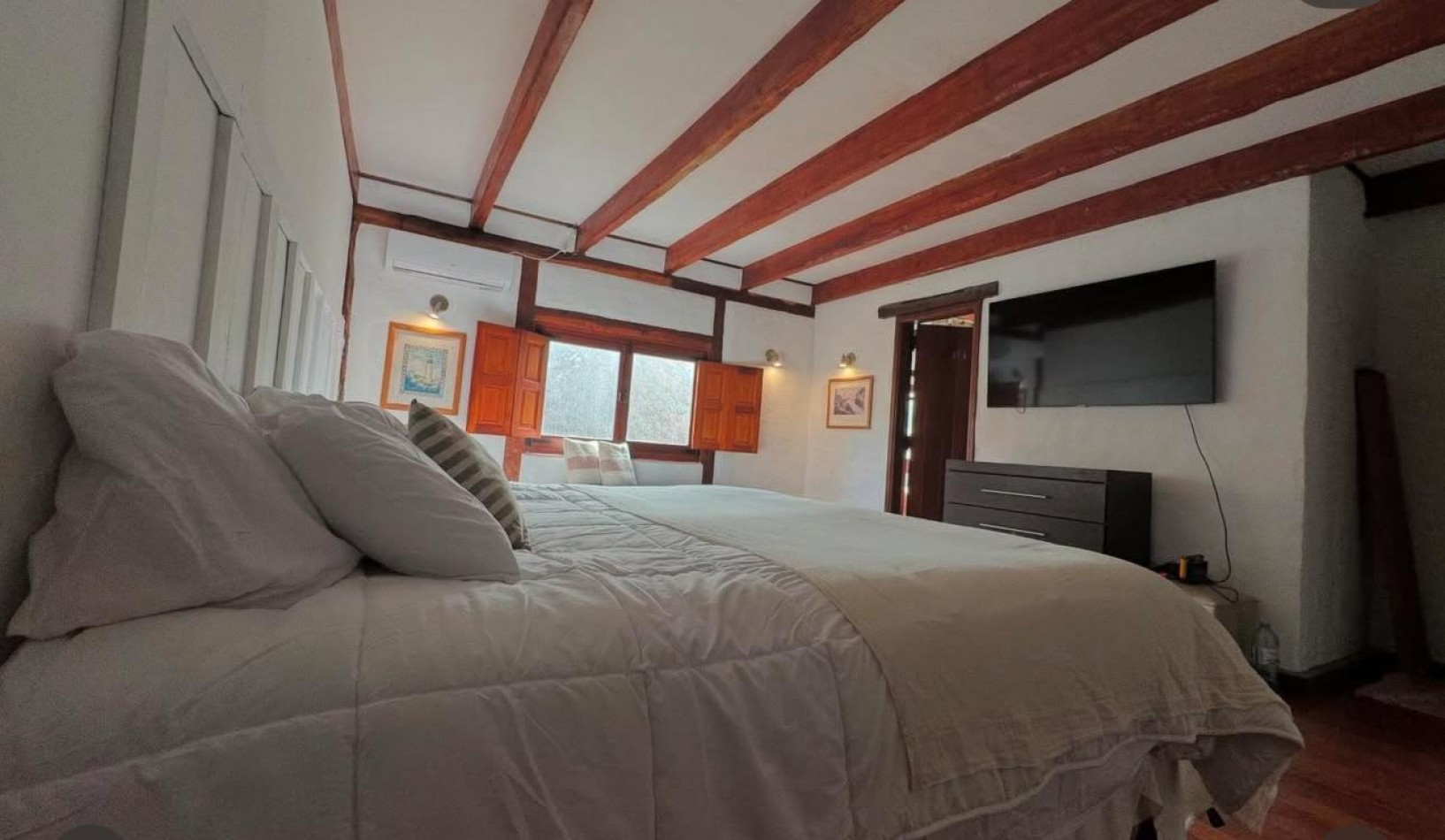 VENTA CASA DE CAMPO 6 AMBIENTES CON CASA DE HUESPEDES CASTELLI BS AS