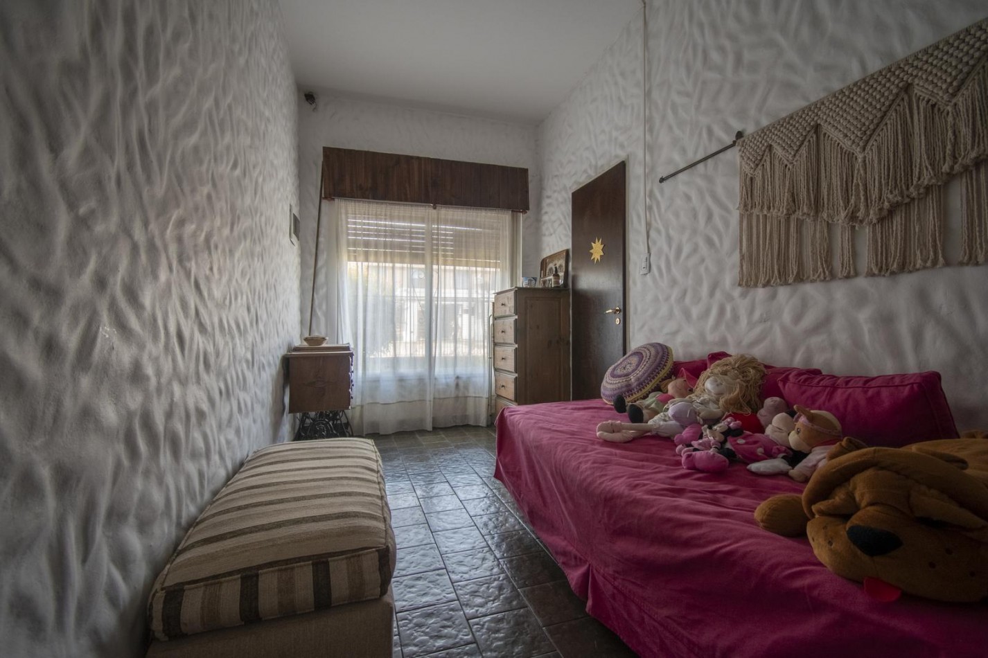 VENTA CASA 4 AMBIENTES CHALET CON PILETA COCHERA MORENO
