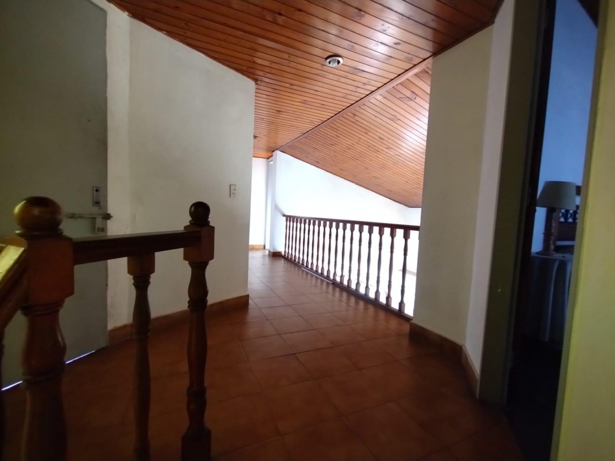 VENTA CASA 5 AMBIENTES CHALET LUMINOSO W. MORRIS APTO CREDITO