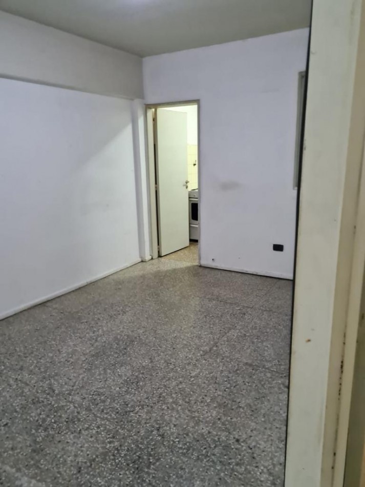 VENTA DEPARTAMENTO 2 AMBIENTES COCINA INDEPENDIENTE LAVADERO SAN CRISTOBAL