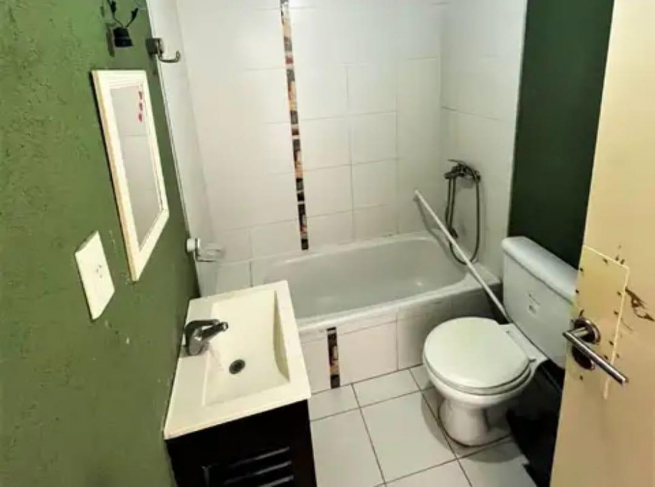 VENTA MONOAMBIENTE CON BALCON CONSTITUCION 