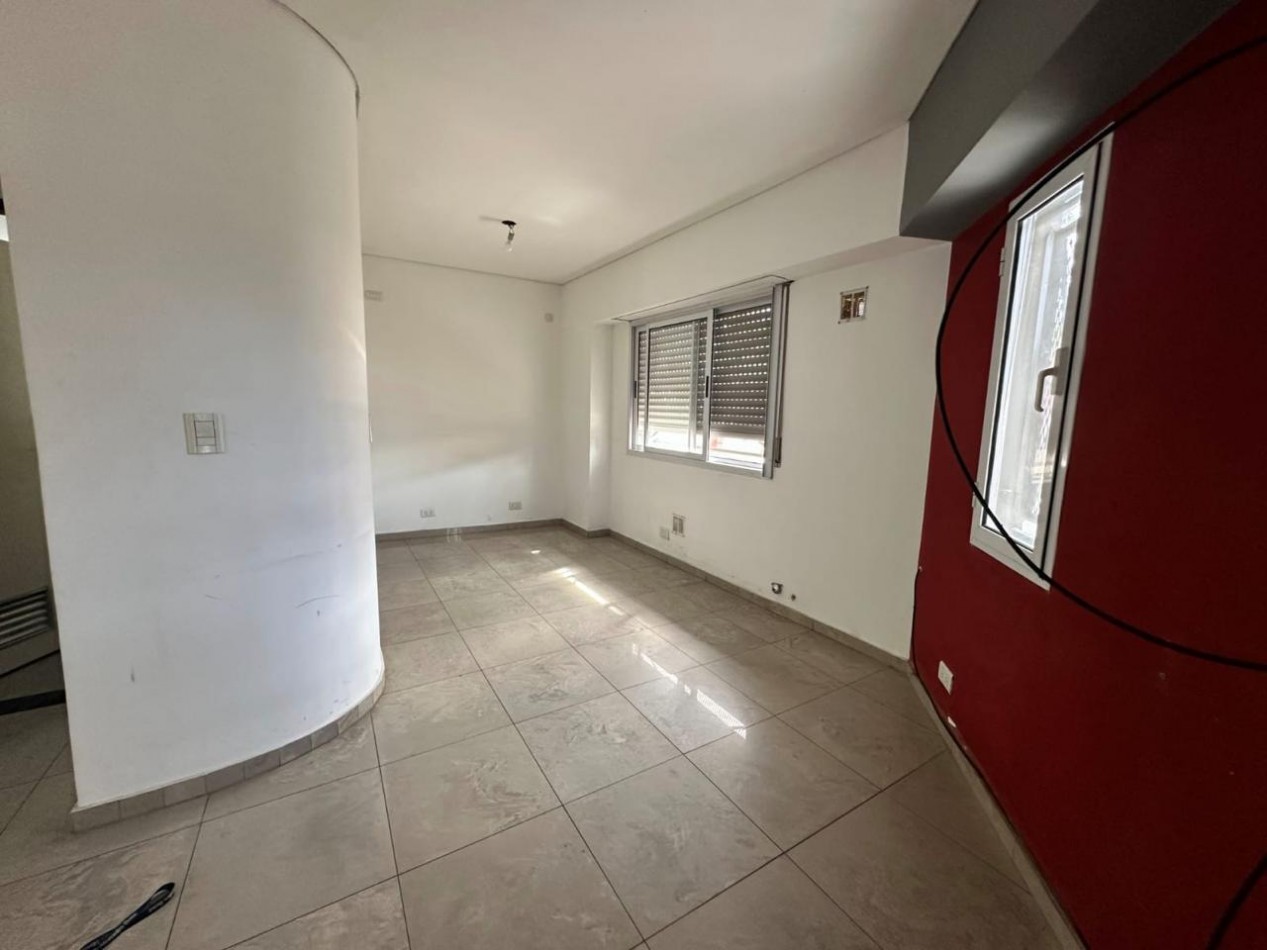 VENTA DUPLEX 3 AMBIENTES LUMINOSO ANTICIPO U$S 35.000 Y CUOTAS COCHERA PATIO APTO CREDITO 