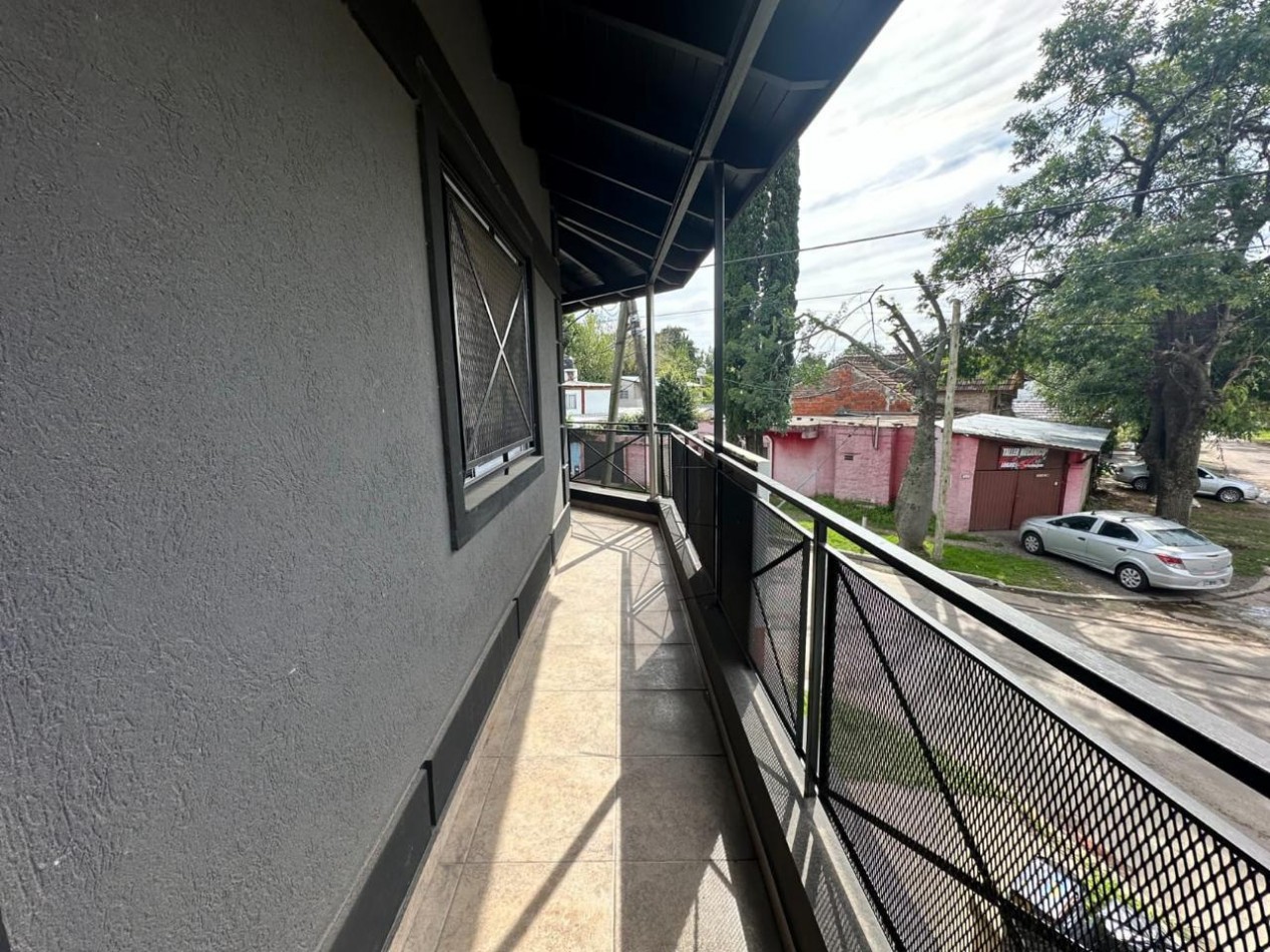 VENTA DUPLEX 3 AMBIENTES LUMINOSO ANTICIPO U$S 35.000 Y CUOTAS COCHERA PATIO APTO CREDITO 