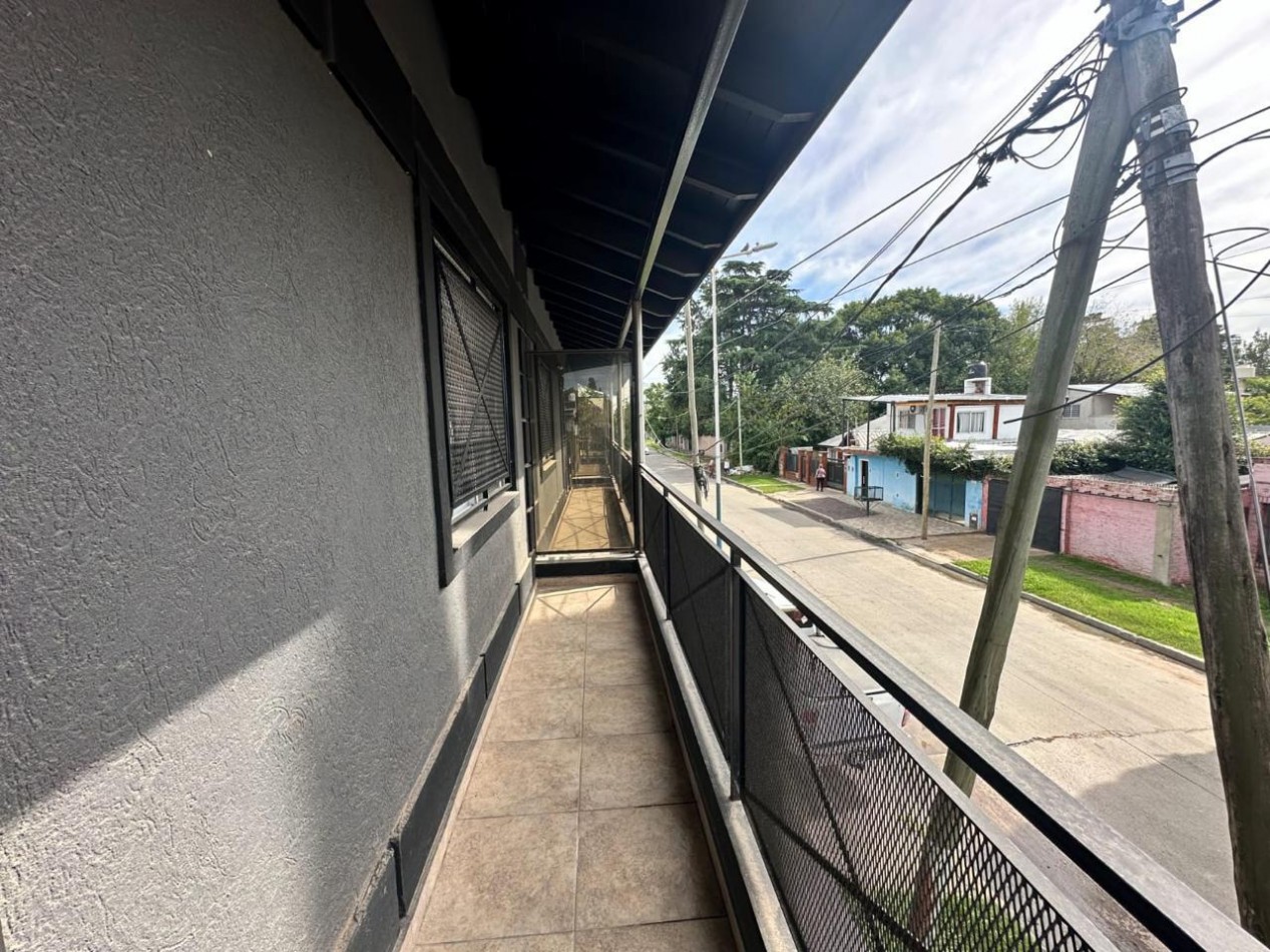 VENTA DUPLEX 3 AMBIENTES LUMINOSO ANTICIPO U$S 35.000 Y CUOTAS COCHERA PATIO APTO CREDITO 