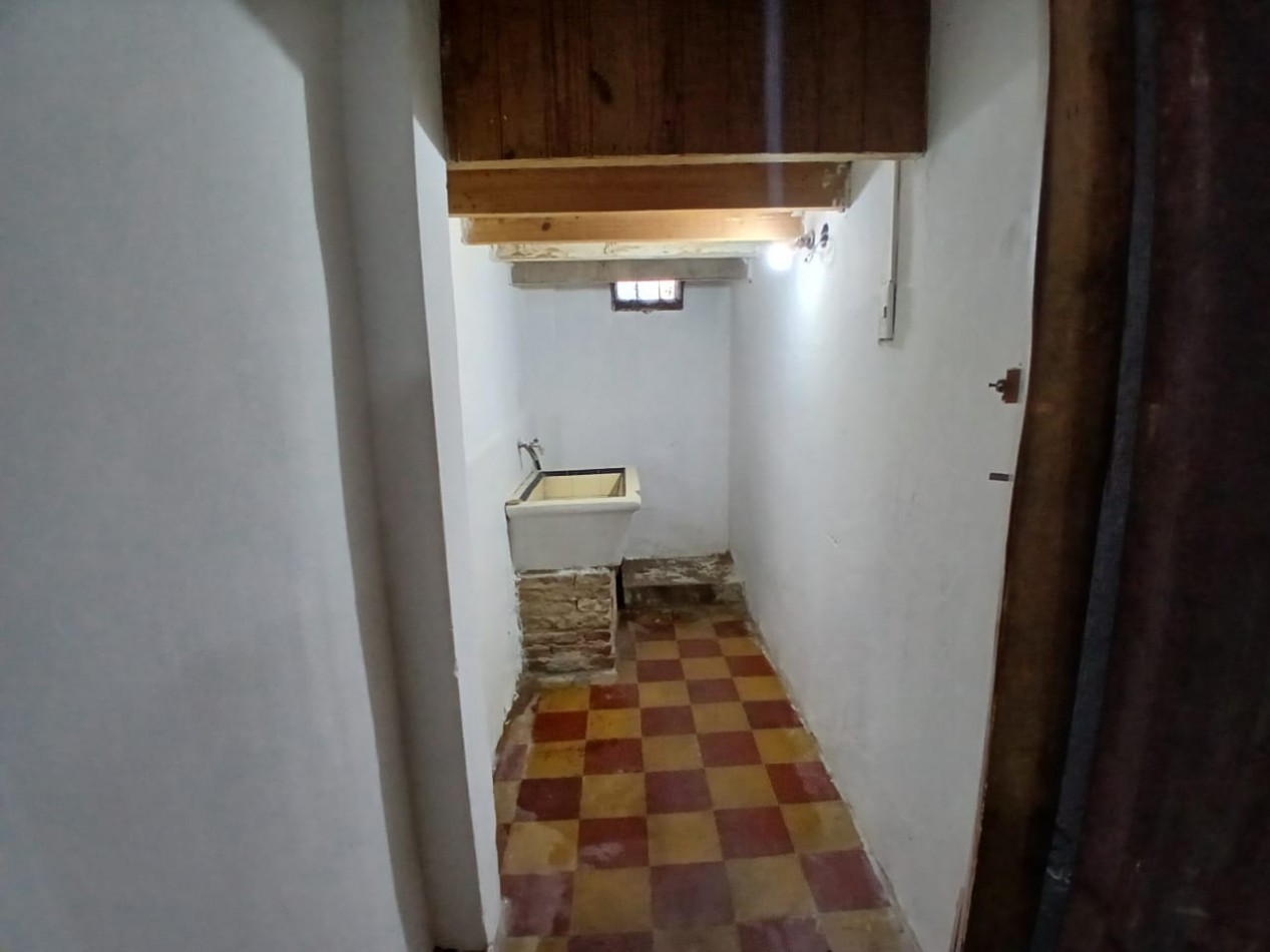 VENTA CASA 3 AMBIENTES UBICACION ESTRATEGICA SOBRE AVENIDA TRUJUI MORENO APTO CREDITO