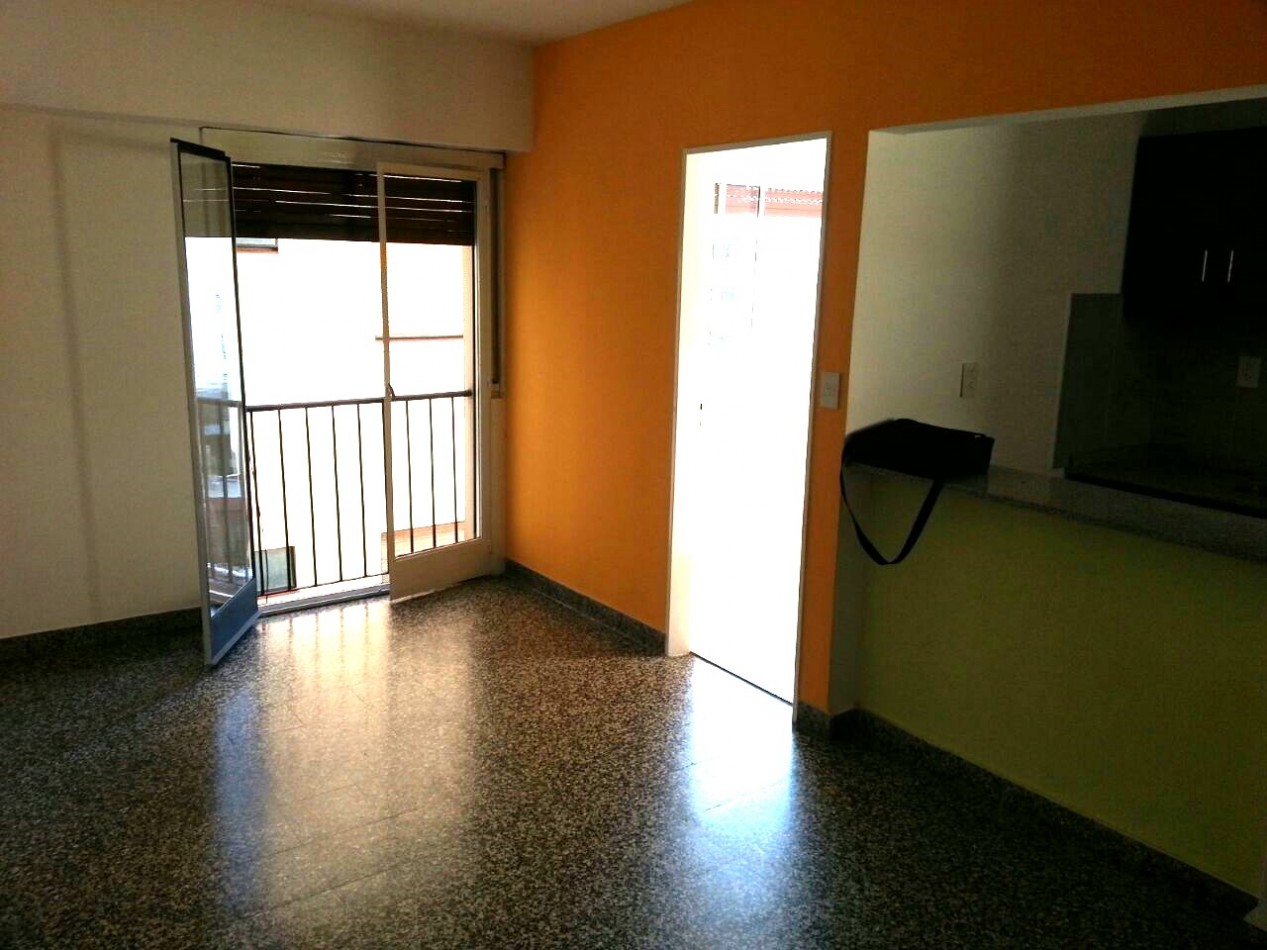 ALQUILER DEPARATEMENTO 2 AMBIENTES MUY BUENA UBICACION COCINA INTEGRADA CABALLITO