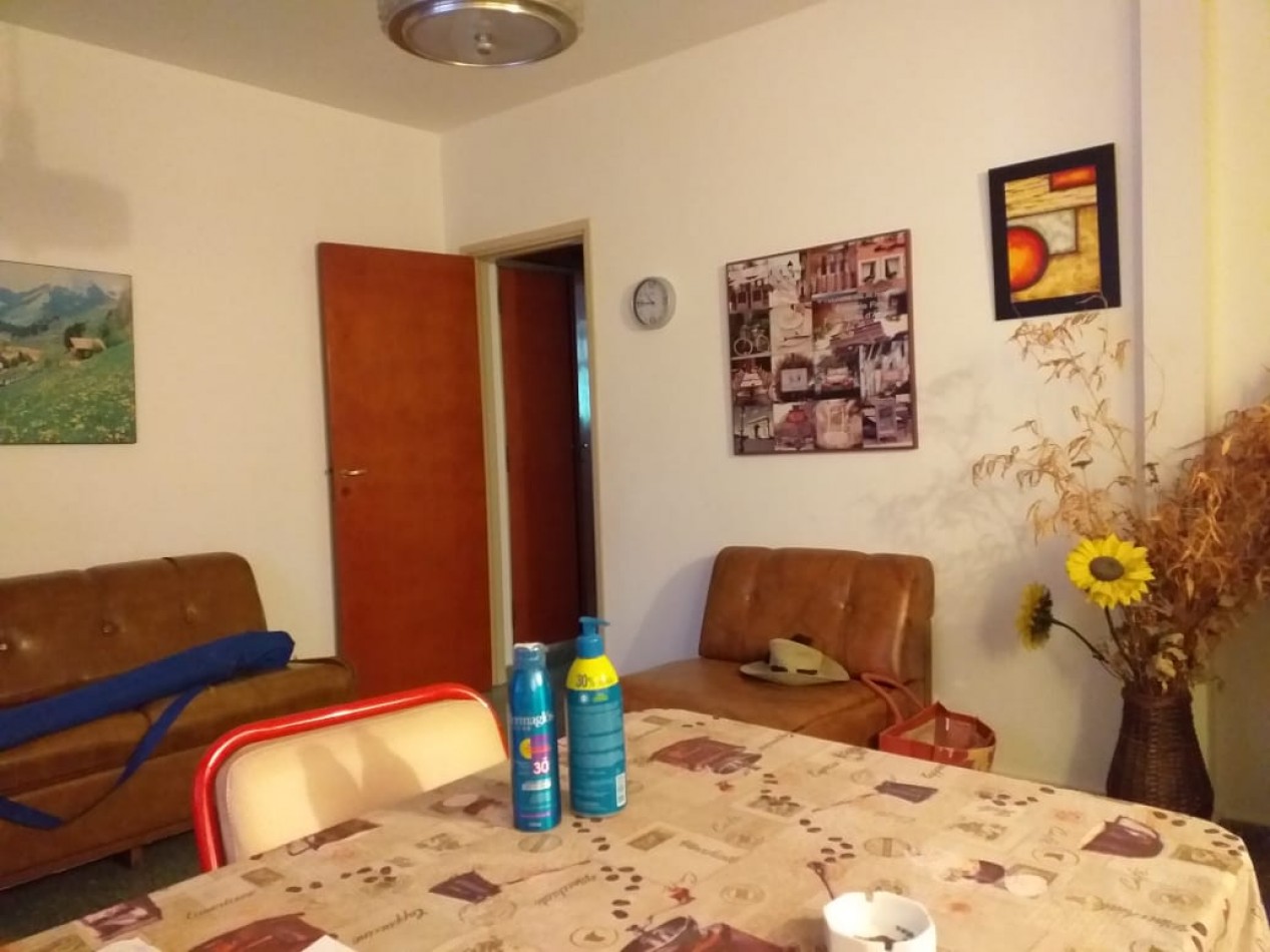 VENTA DEPARTAMENTO 2 AMBIENTES FRENTE 3 CUADRAS DE LA PLAYA MAR DE AJO CENTRO