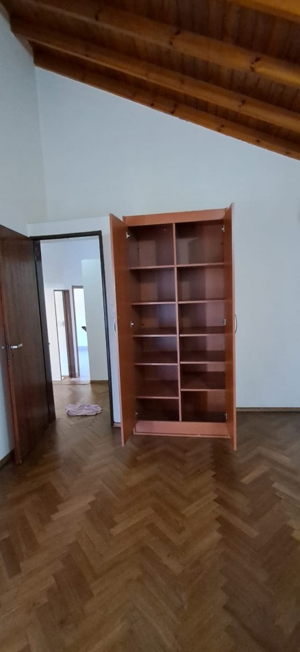 ALQUILER DE CASA EN LOS POLVORINES