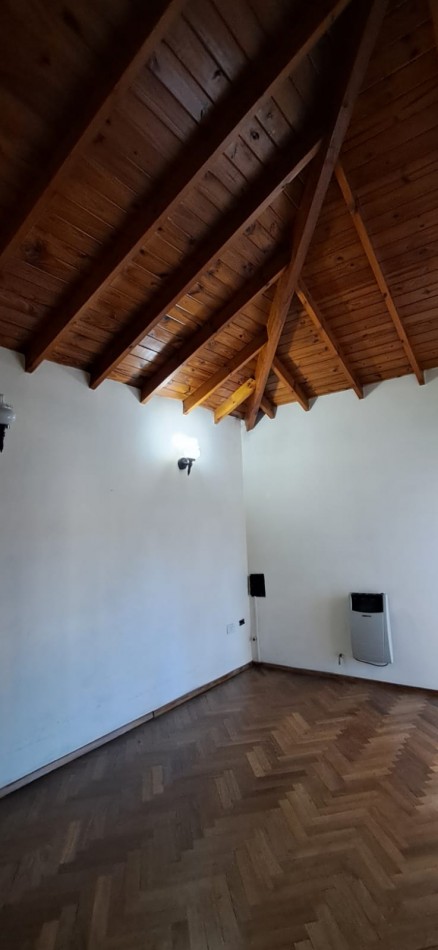ALQUILER DE CASA EN LOS POLVORINES