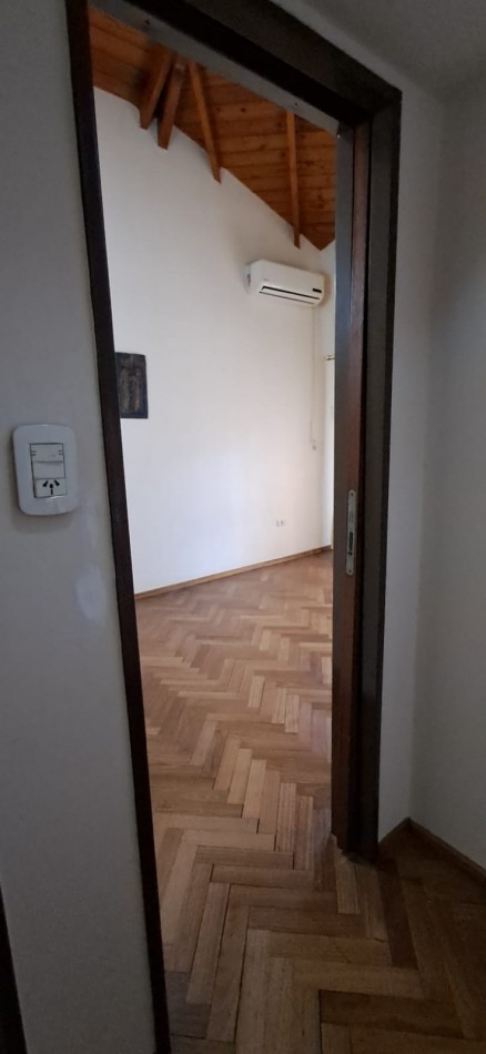 ALQUILER DE CASA EN LOS POLVORINES