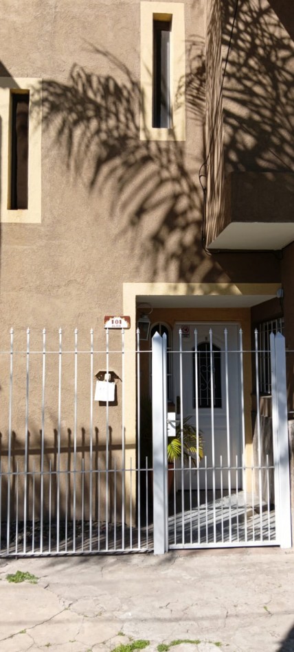 ALQUILER DE CASA EN LOS POLVORINES
