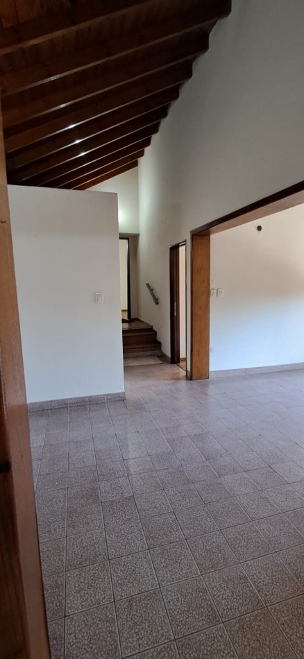 ALQUILER DE CASA EN LOS POLVORINES