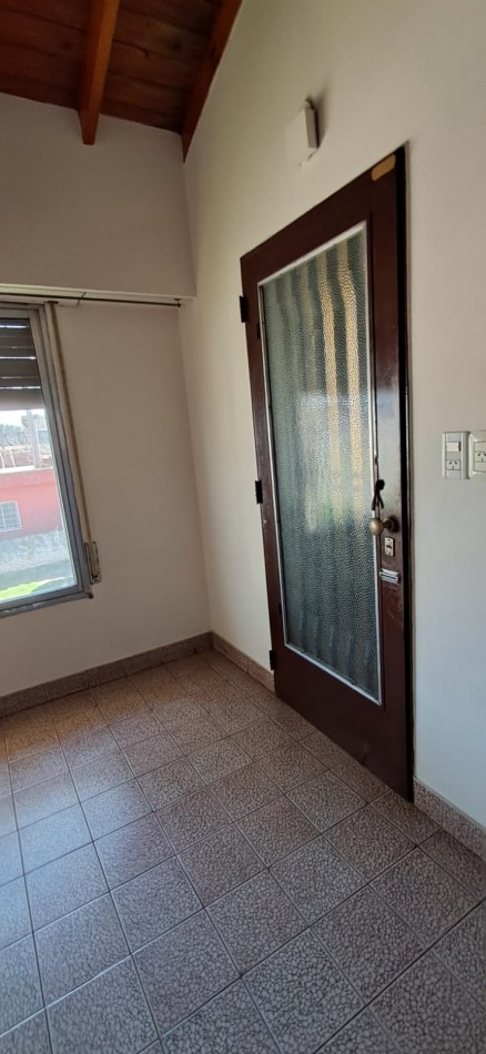 ALQUILER DE CASA EN LOS POLVORINES