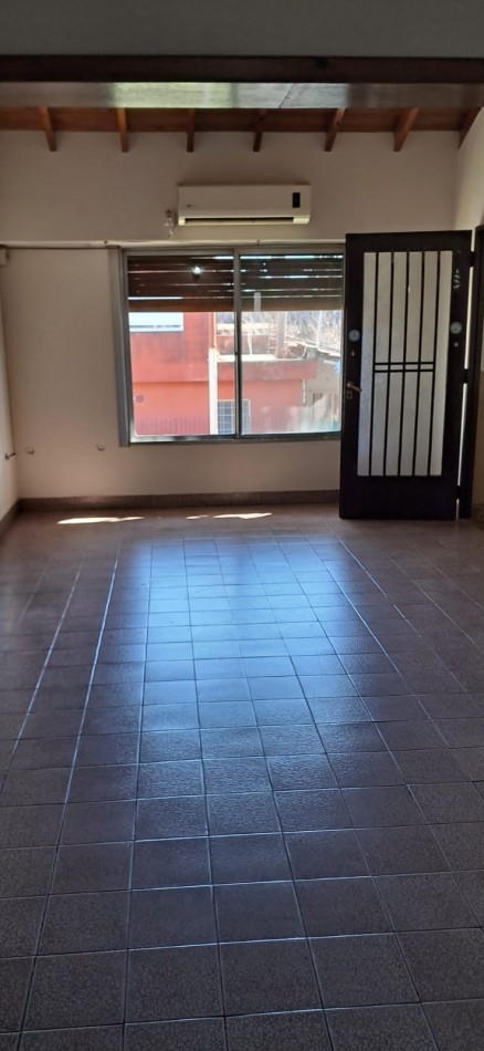 ALQUILER DE CASA EN LOS POLVORINES