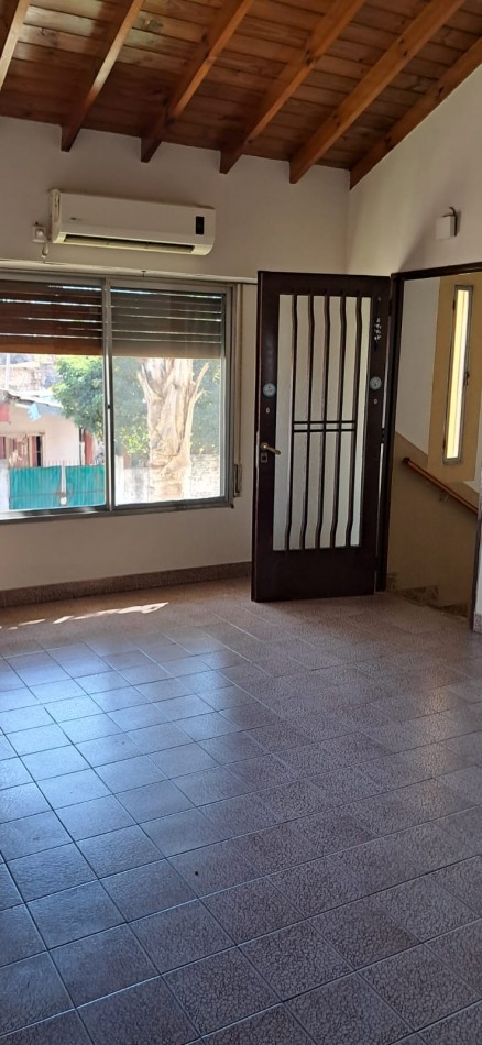 ALQUILER DE CASA EN LOS POLVORINES