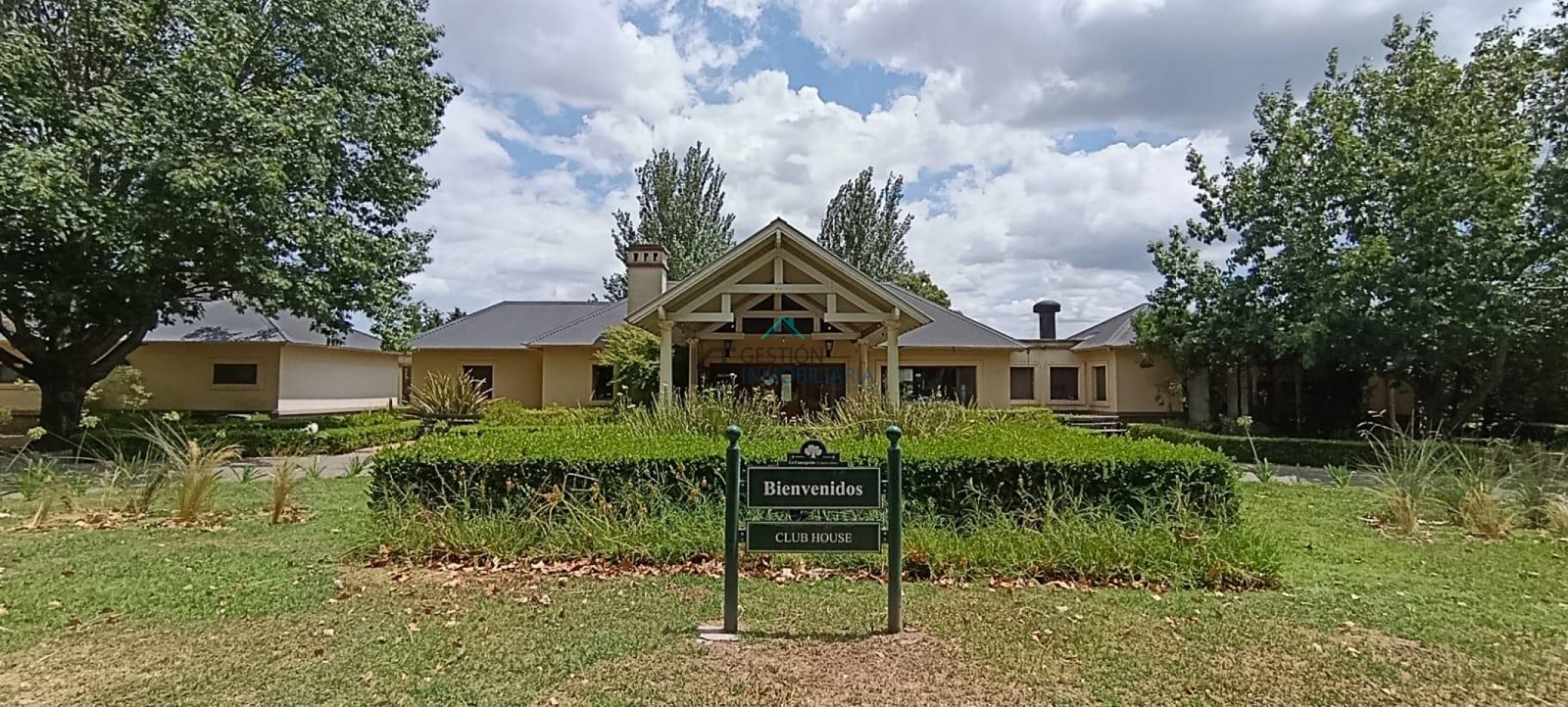 VENTA CASA 4 AMBIENTES CLUB DE CAMPO LA CONCEPCION I APTO CREDITO LUJAN