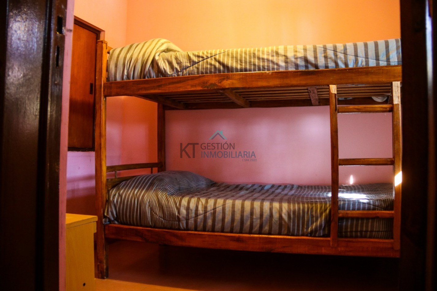 CASAS EN CAPILLA DEL MONTE (CORDOBA) CASA 7 PERSONAS