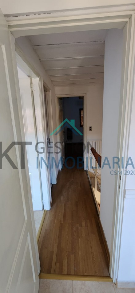 TRIPLEX 4 Ambientes en San Miguel | Cochera | Patio | Altillo | Excelente Estado