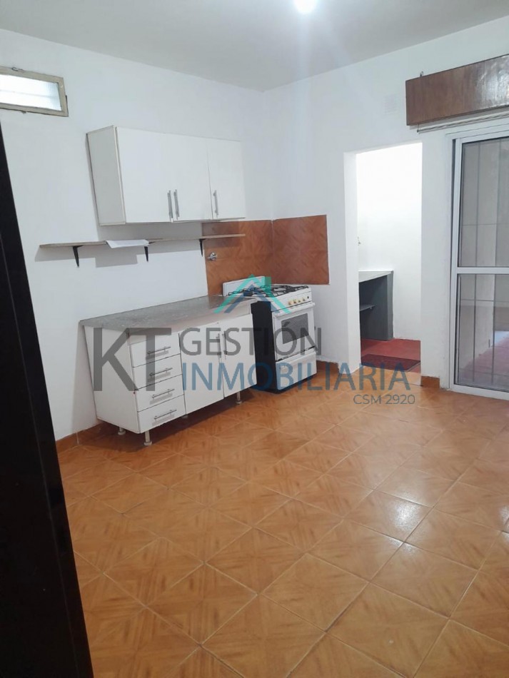 CASA + DEPARTAMENTO EN VENTA, VILLA DE MAYO