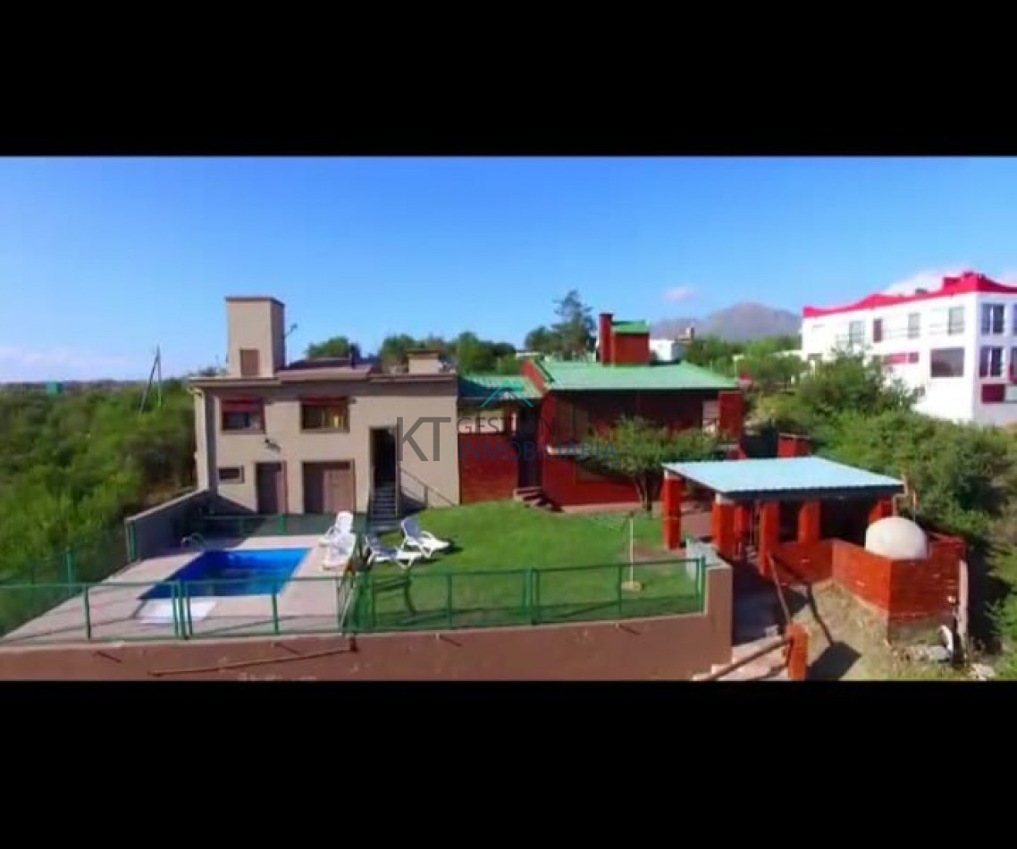 CASAS EN CAPILLA DEL MONTE (CORDOBA) CASA 7 PERSONAS