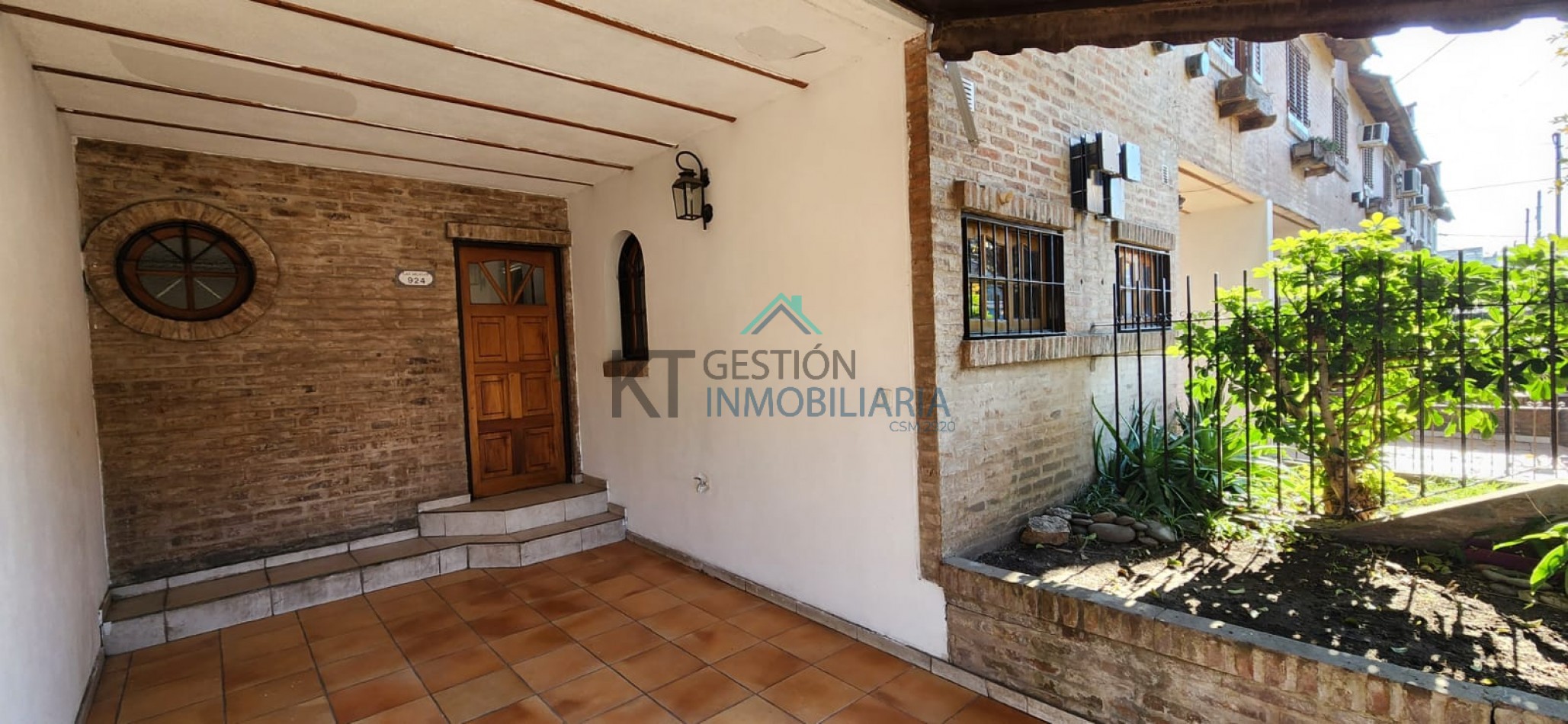 TRIPLEX 4 Ambientes en San Miguel | Cochera | Patio | Altillo | Excelente Estado